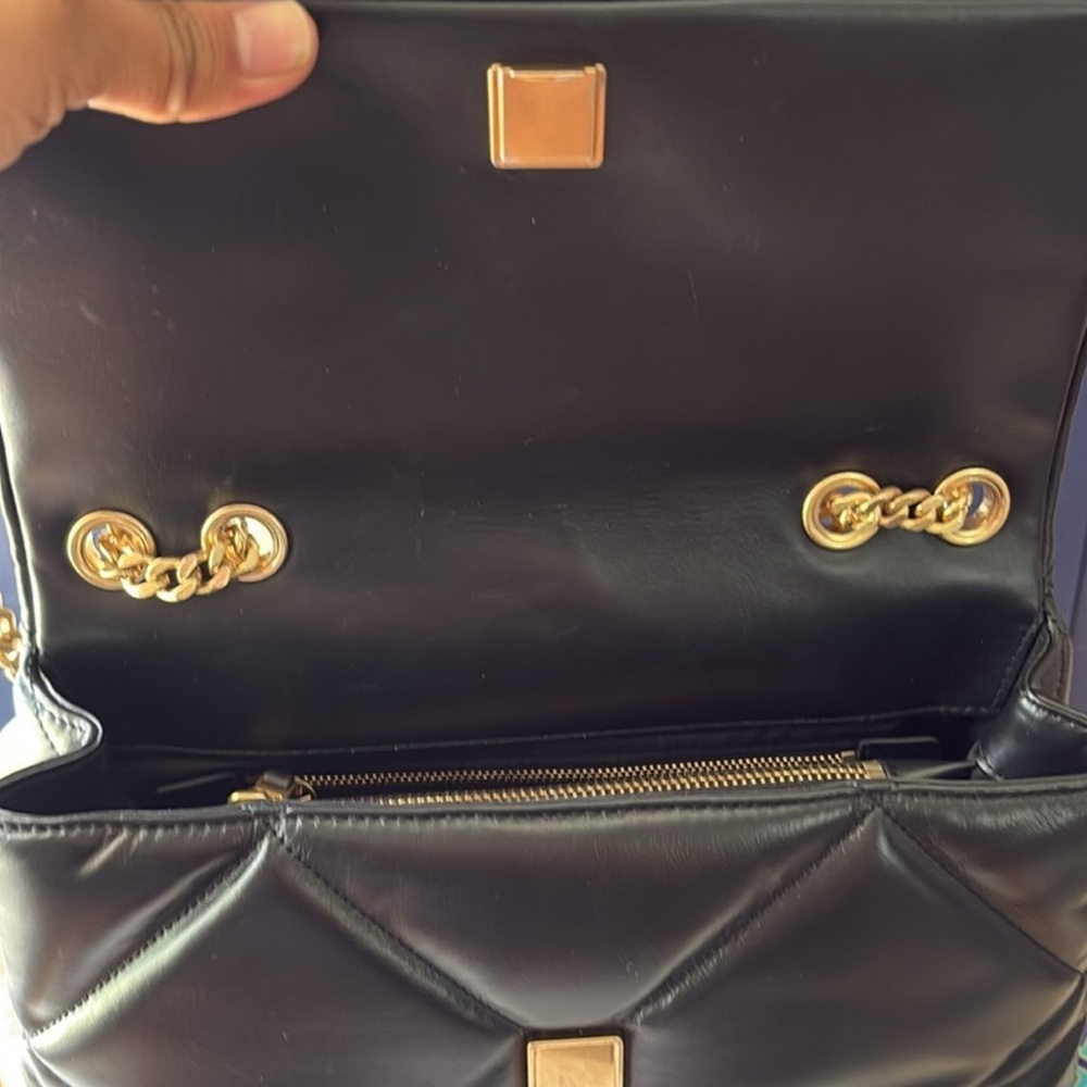 Tory Burch Black Quilted Leather Shoulder Bag - Picture 11 of 11